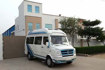 12 Seater Tempo Traveller
