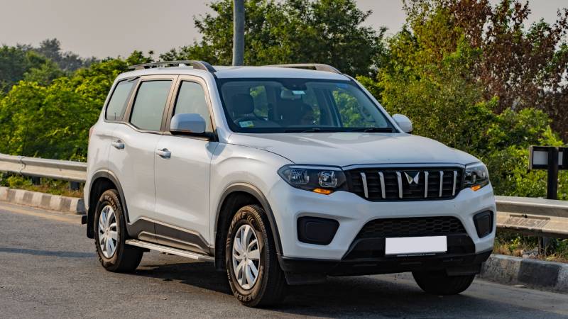 Top Reasons to Rent a Self Drive Car Instead of Hiring a Taxi | Complete Guide